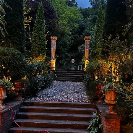 Angela Neuer Rosengarten ヴィラ フェルバート