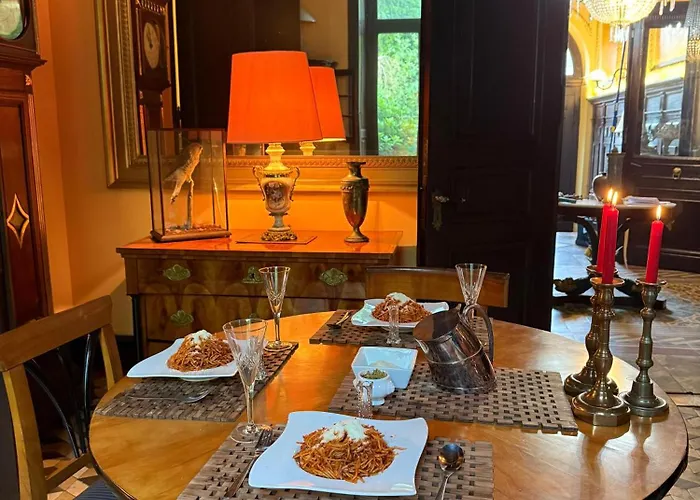 Angela Neuer Rosengarten Villa *